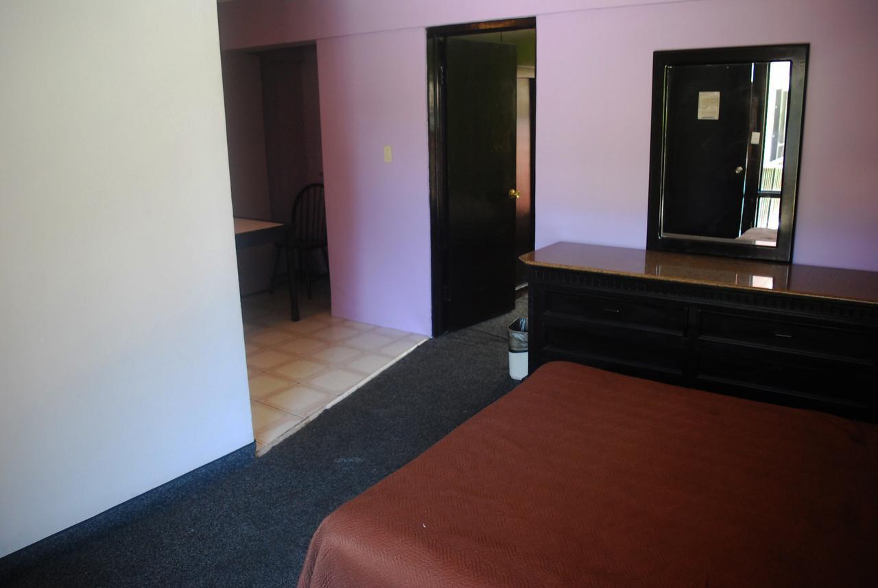 Hotel Suites Royal Tijuana Ngoại thất bức ảnh
